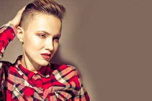 Woman with an undercut with shaved sides